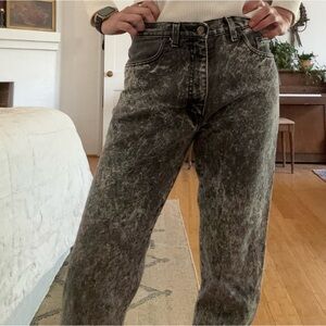 Vintage Guess stonewashed jeans